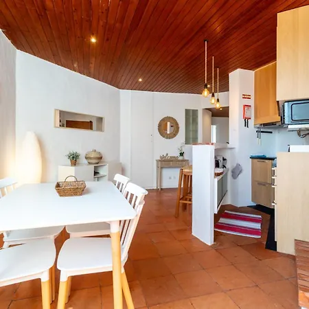 Apartman Muito Acolhedor Com Vista De Mar