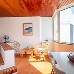 Muito Acolhedor Com Vista De Mar