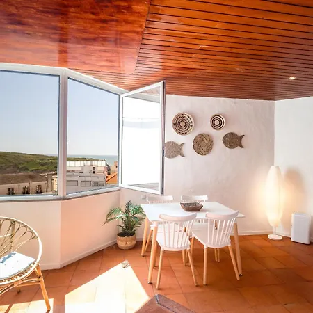 Muito Acolhedor Com Vista De Mar Апартаменты